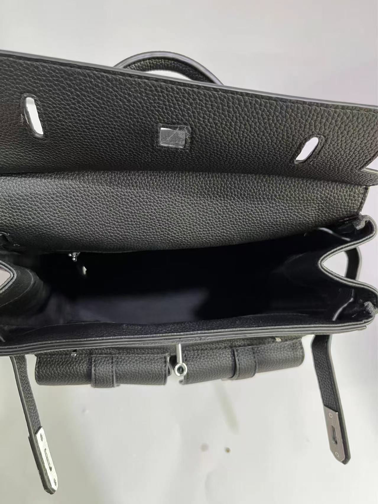 Multipocket Grain Leather Backpack