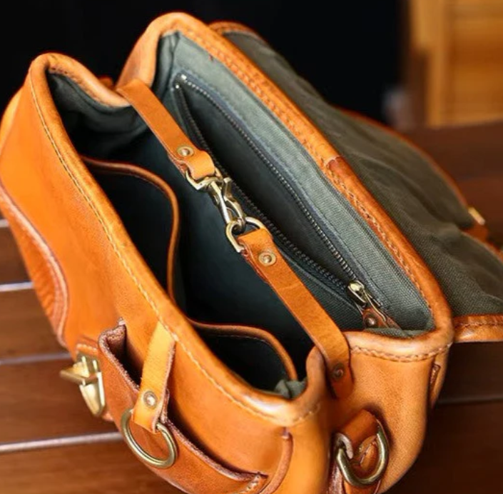 Handmade Cowhide Leather Saddle Bag