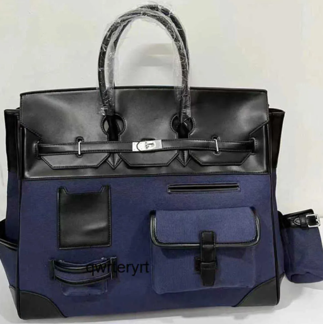 The Vanguard Tote