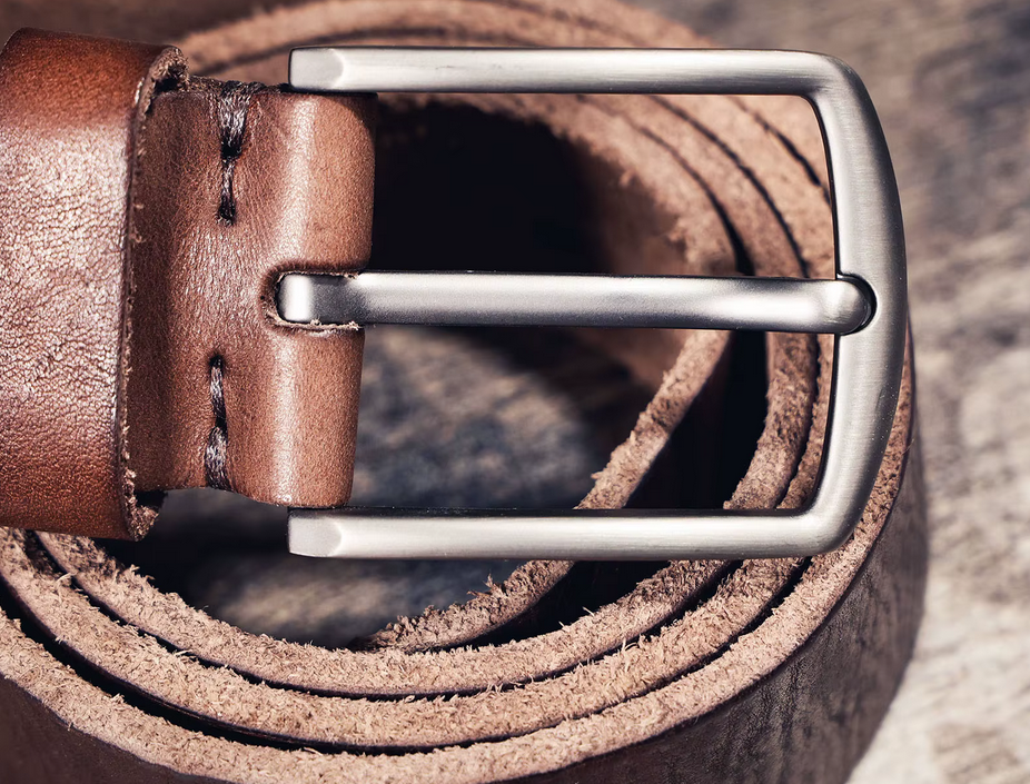 Classic Full-Grain Leather Belt with Brushed Metal Buckle