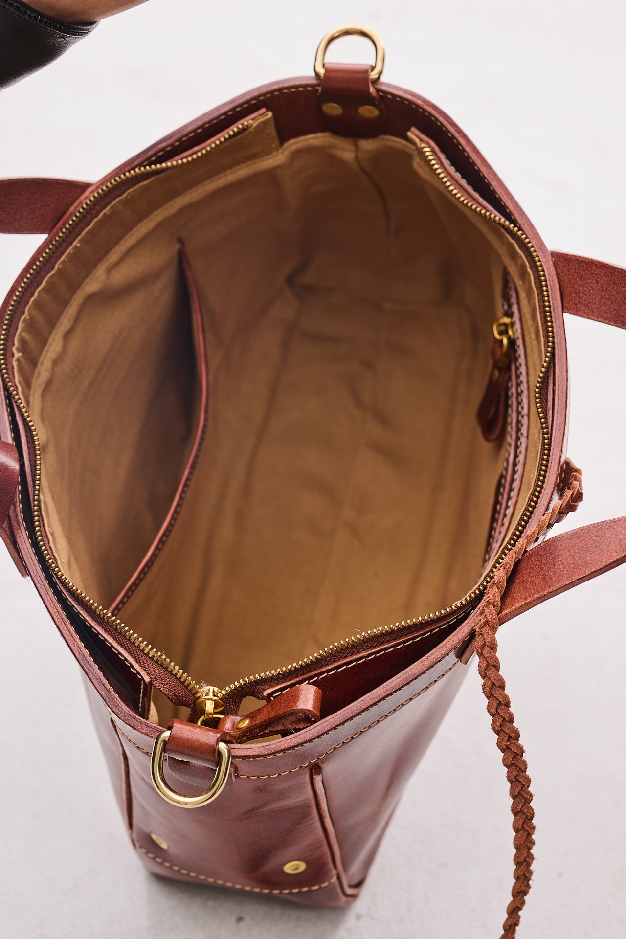 Cort Artisan leather bag