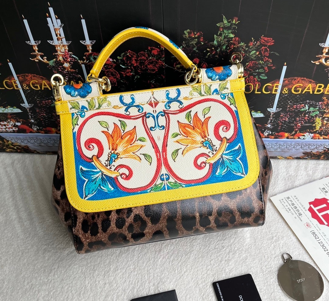 Signature Art Print Bag