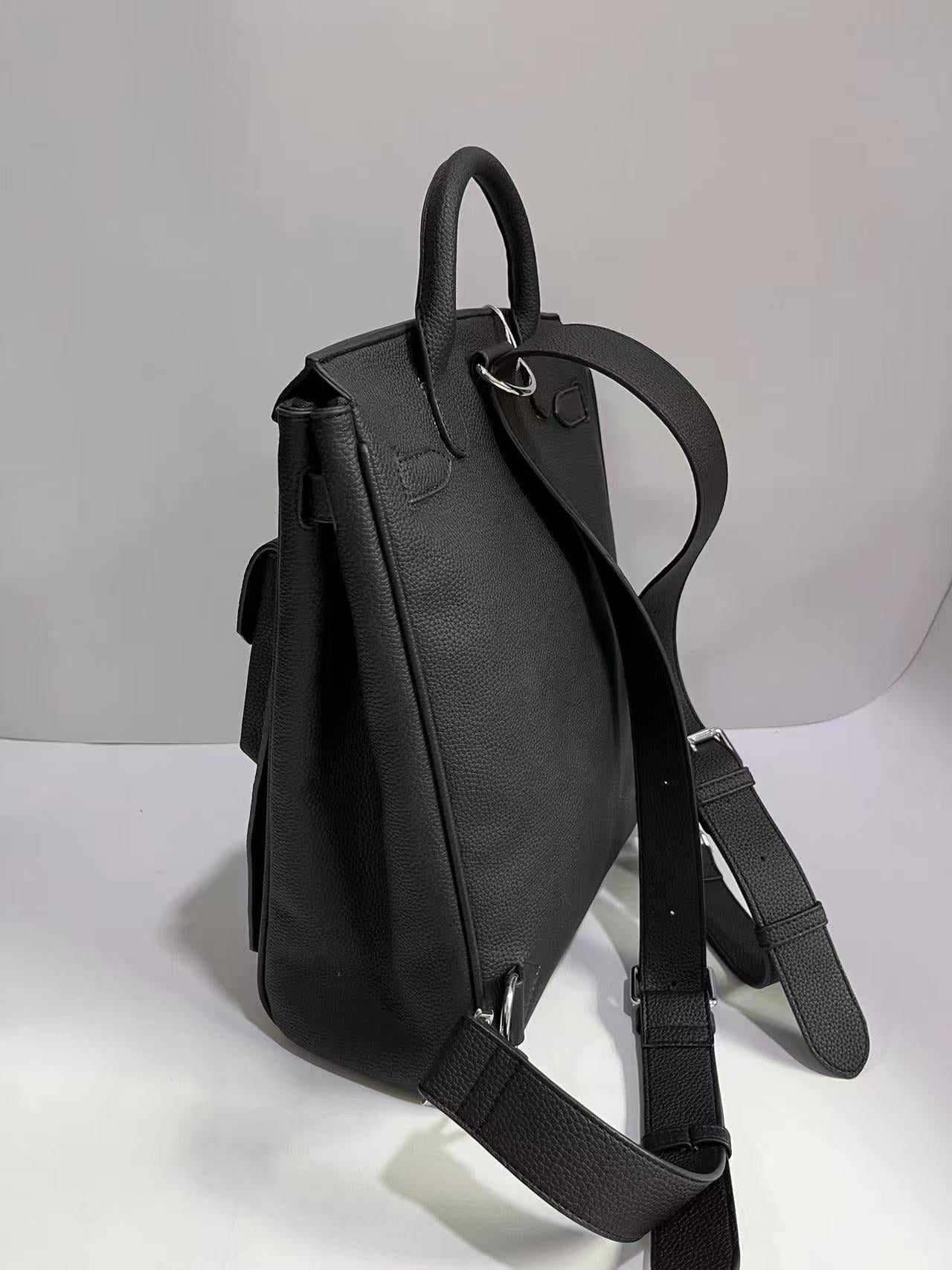 Multipocket Grain Leather Backpack