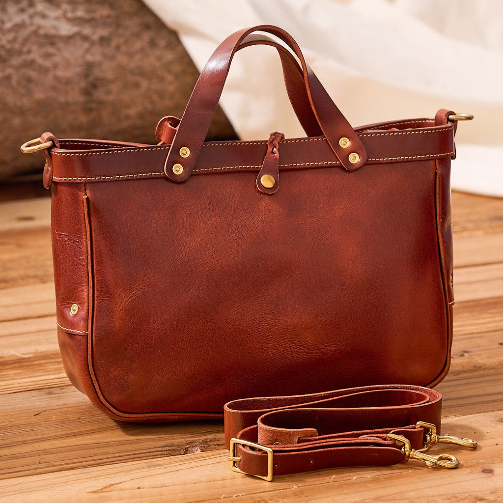 Cort Artisan leather bag