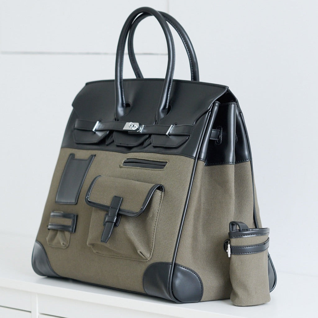 The vanguard Weekender bag