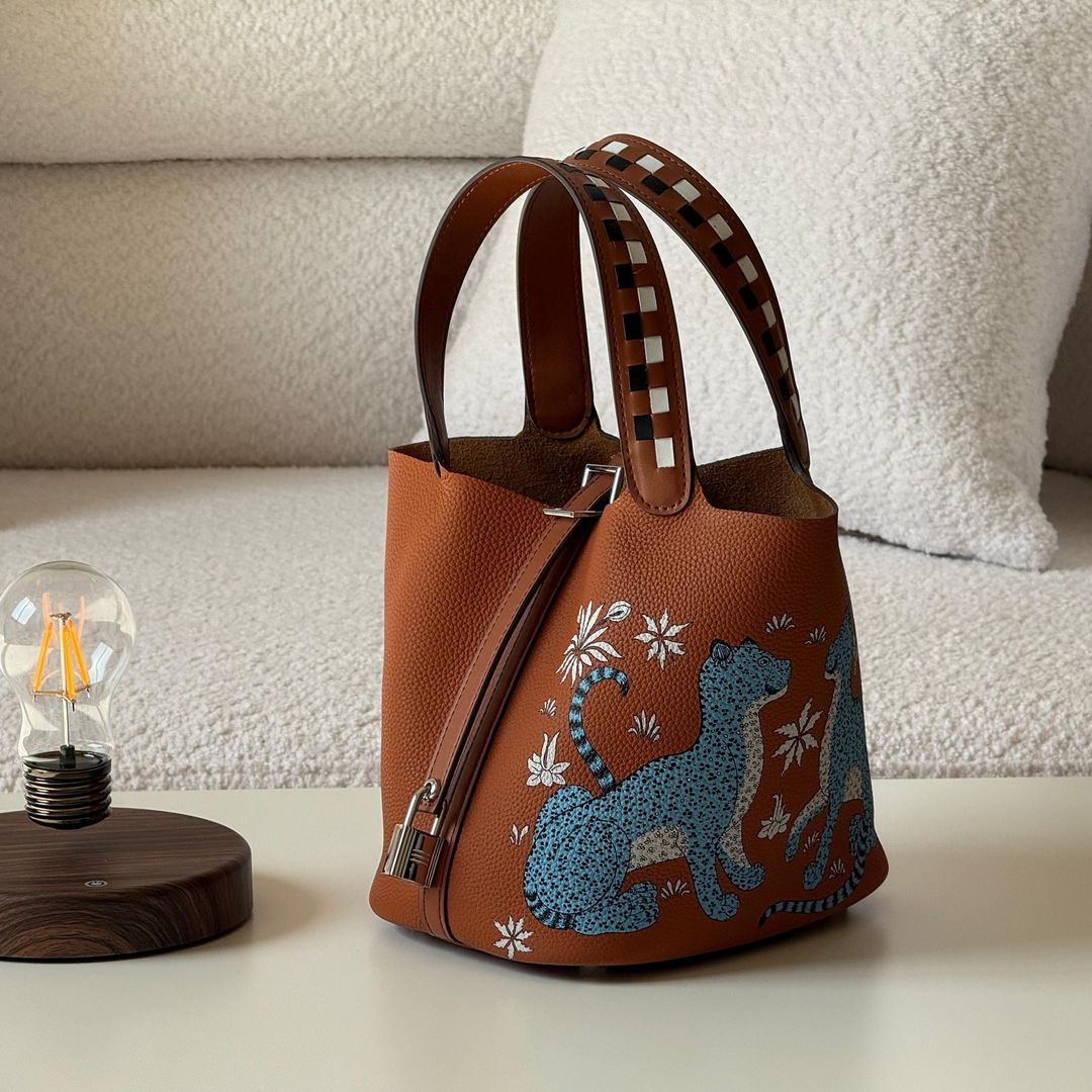 Artistic Illustration Leather Bucket Bag