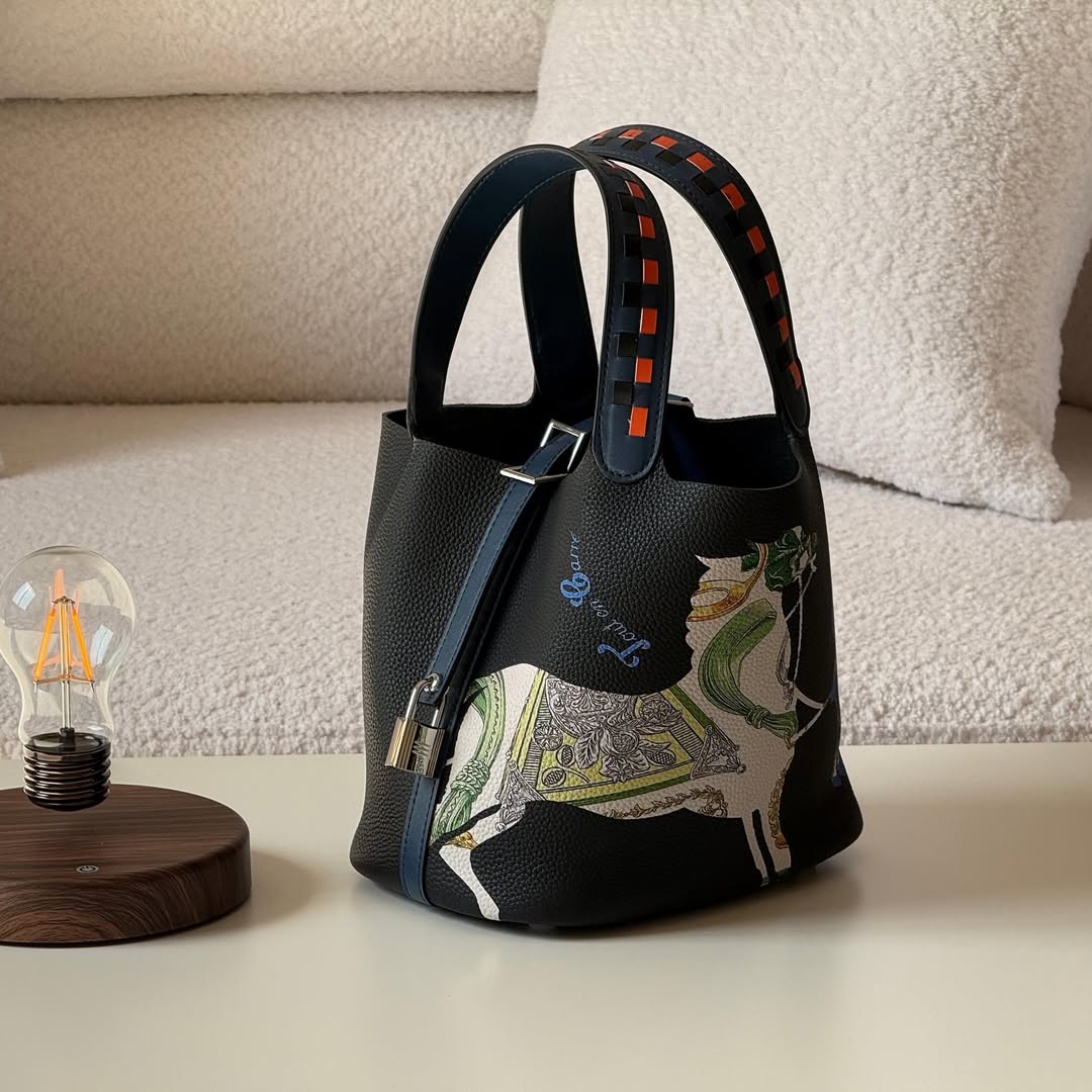 Artistic Illustration Leather Bucket Bag