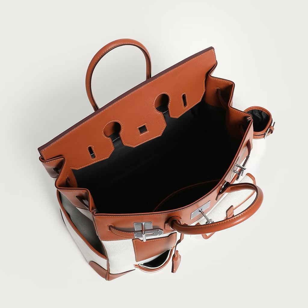 The Vanguard Tote