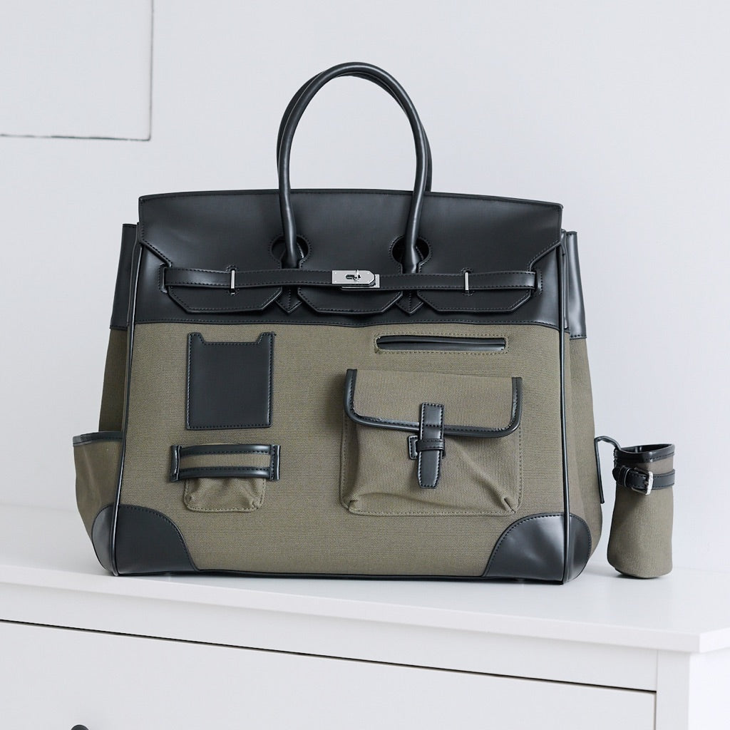 The vanguard Weekender bag
