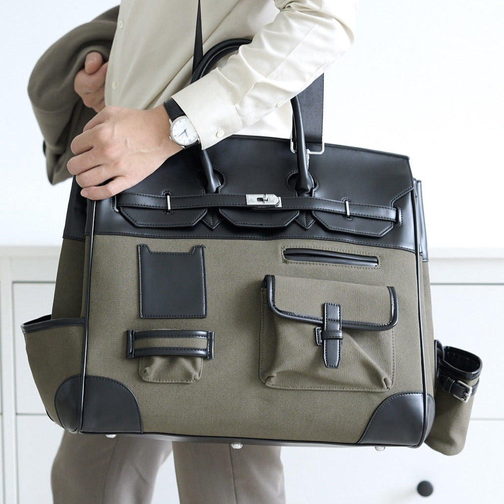 The vanguard Weekender bag
