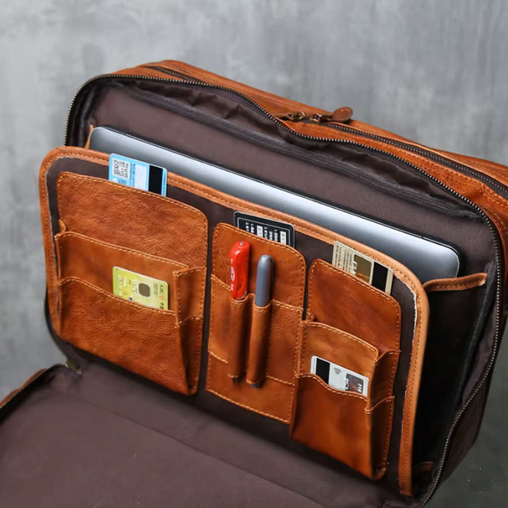 Heritage Classic Leather Messenger Bag