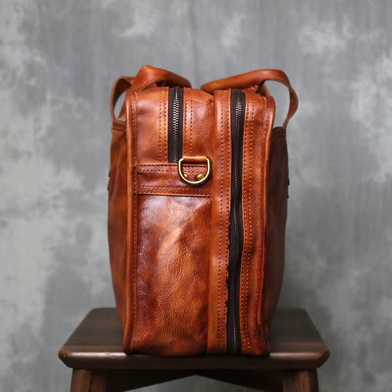 Heritage Classic Leather Messenger Bag