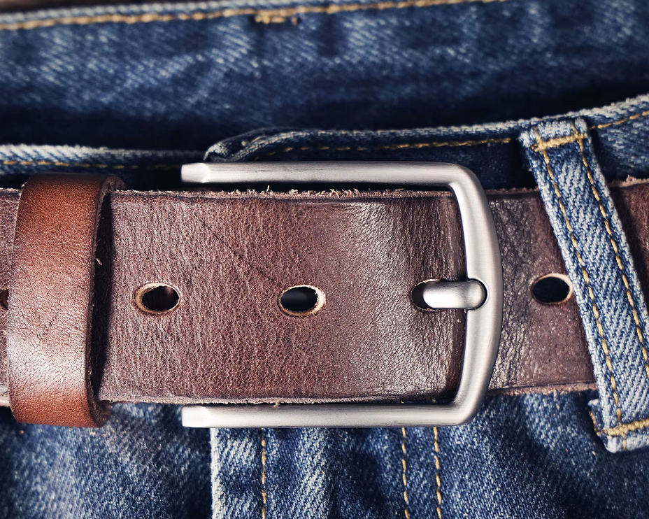 Classic Full-Grain Leather Belt with Brushed Metal Buckle