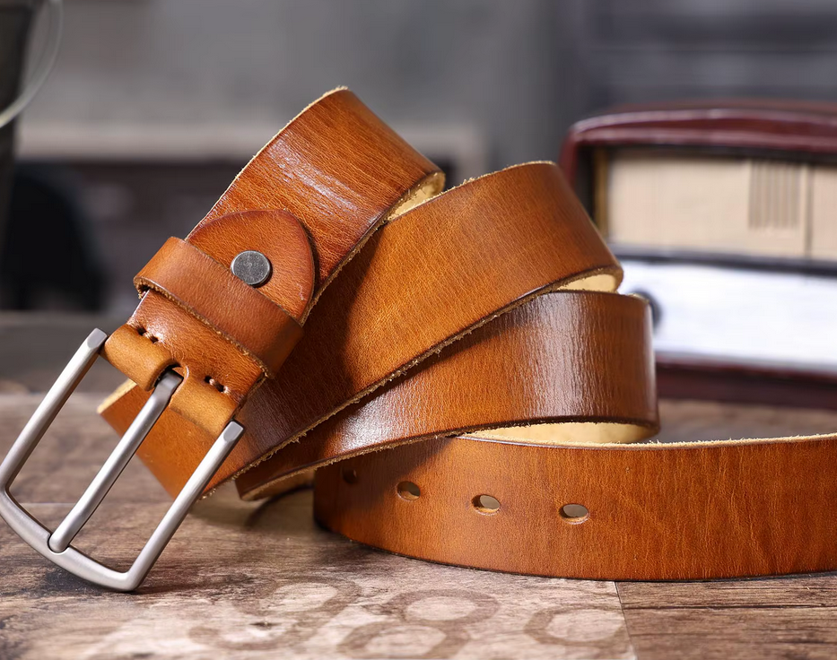 Classic Full-Grain Leather Belt with Brushed Metal Buckle